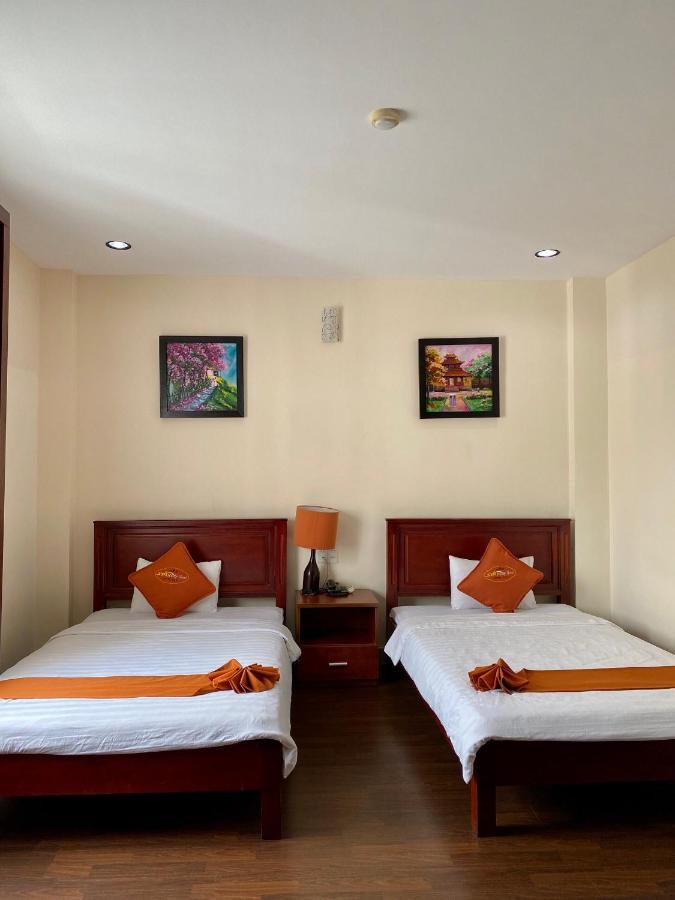 Golden Star Hotel Hue Exterior foto