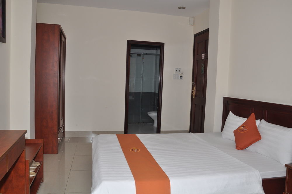 Golden Star Hotel Hue Exterior foto